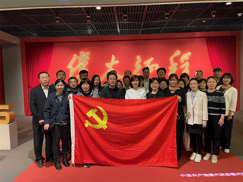 學習百年黨史，建功工藝事業(yè)