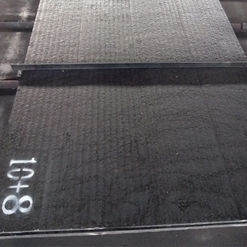 Hardfacing steel plate