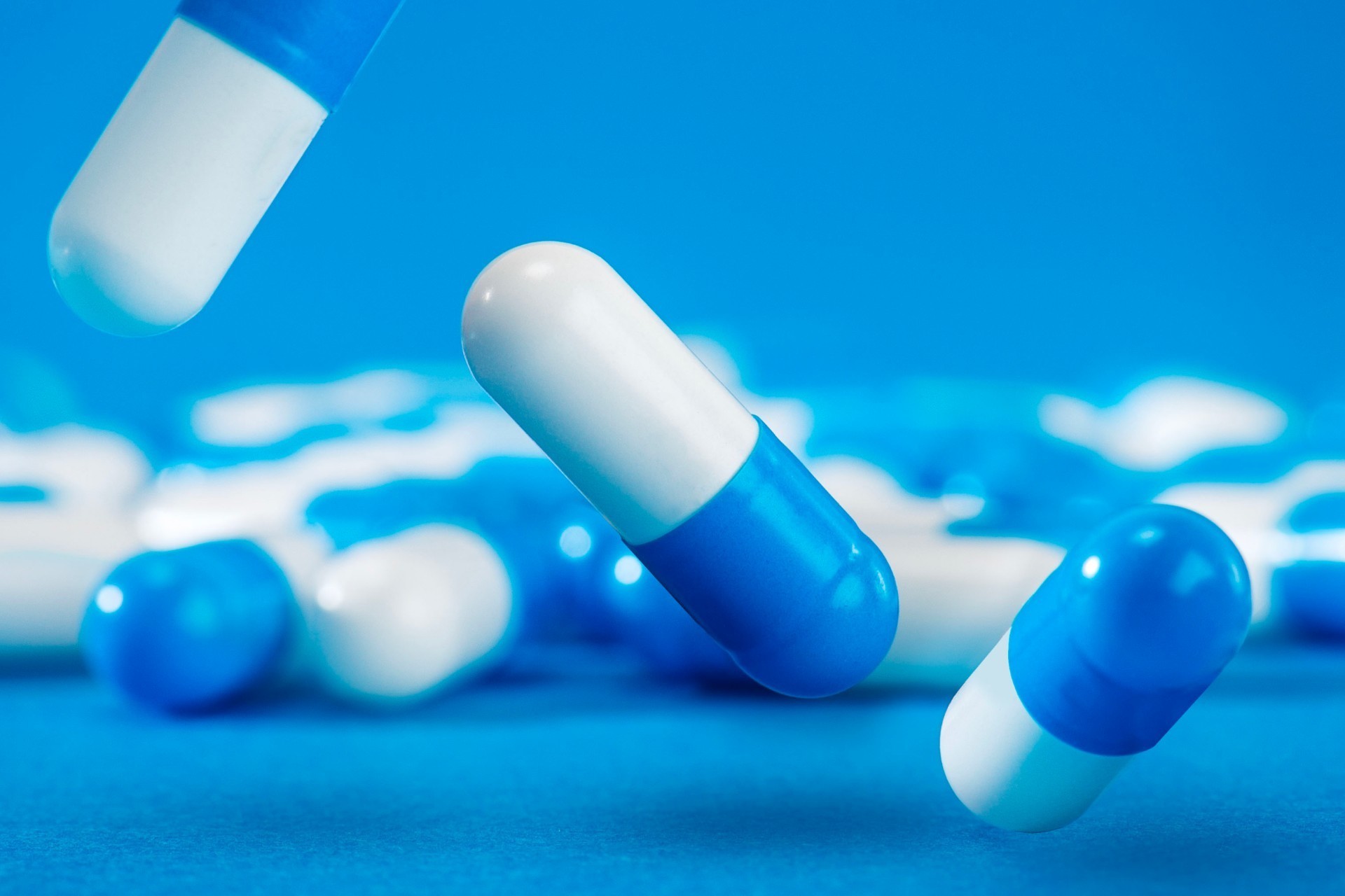 Gelatin for hollow capsules