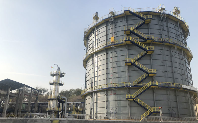 中石化齐鲁分公司炼油厂20000立方米橡胶模密封干式气柜