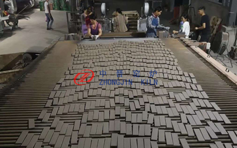 劈開青磚輥道窯