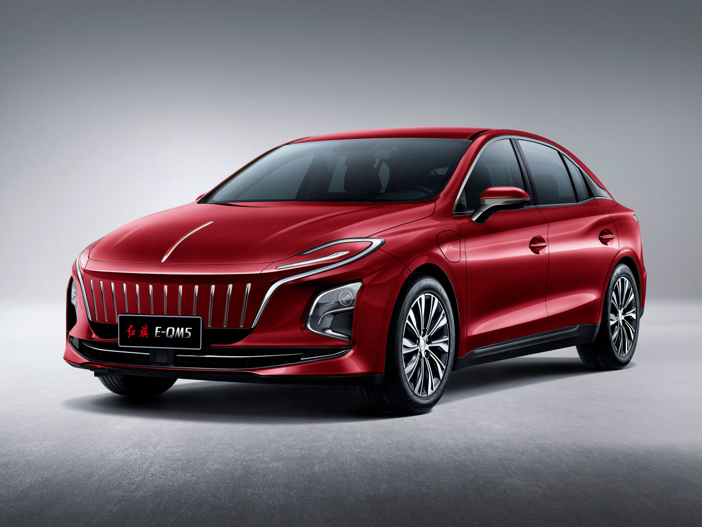 Hongqi E-QM5