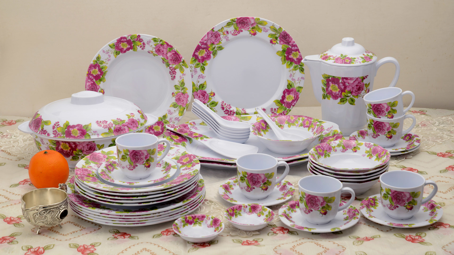 Our dinnerware lines include a wide variety of shapes
