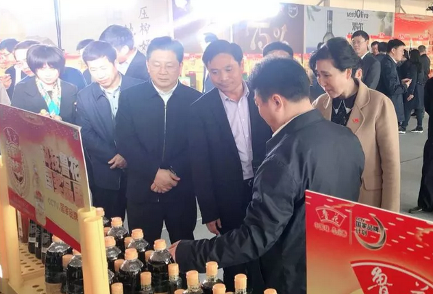 魯花集團(tuán)花開正陽，助推高油酸花生產(chǎn)業(yè)化發(fā)展！