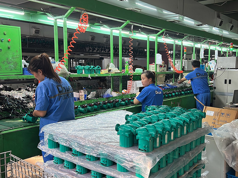 Packing line circulation pump