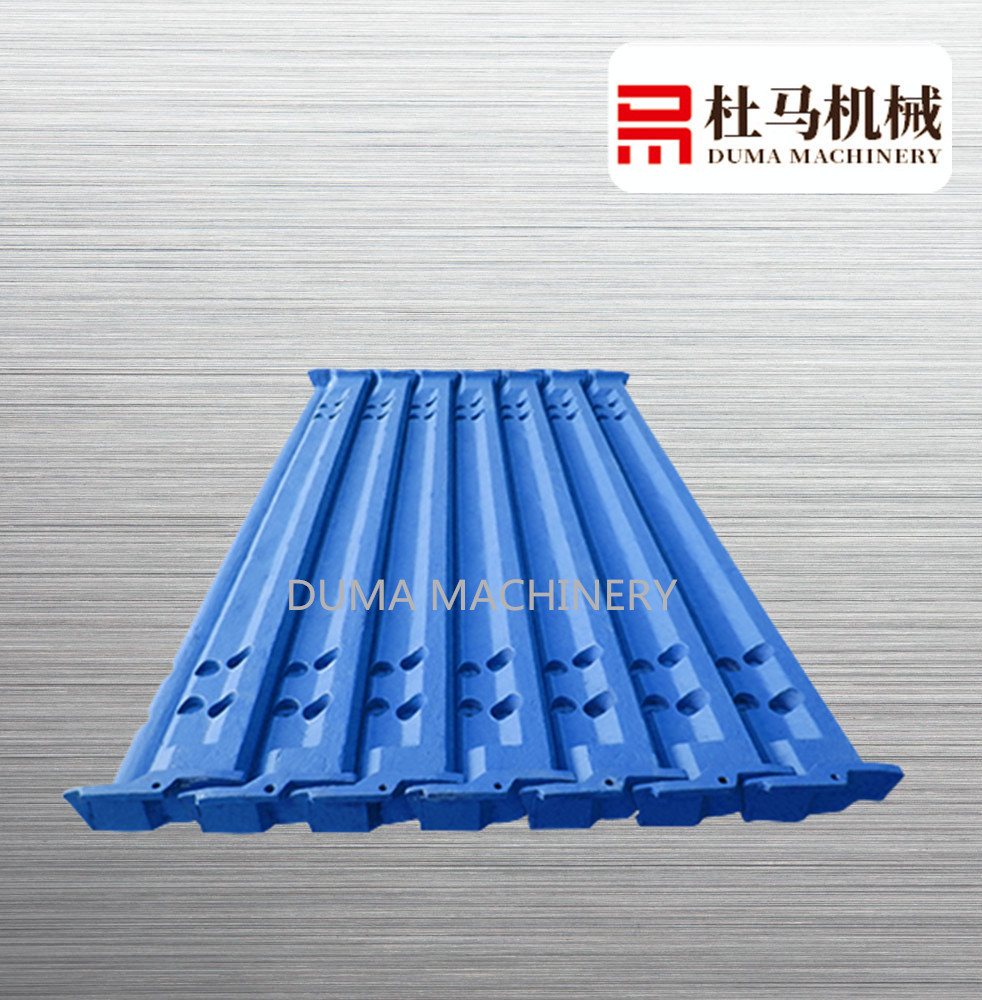 Conveying plate