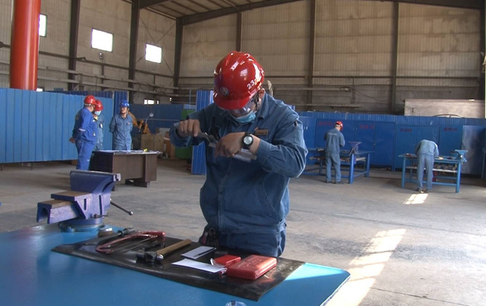 Maintenance workshop to carry out staff skills competition activities real practice competition