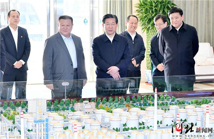 Wang Dongfeng, Secretary of the Provincial Party Committee and Director of the Standing Committee of the Provincial People's Congress, visited Xinhai Group for investigation