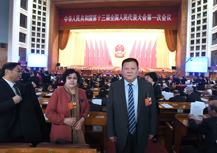 Zhan Guohai, a representative of the National People's Congress and chairman of Hebei Xinhai Holding Co., Ltd., returned to his hometown! What news did he bring from Beijing?