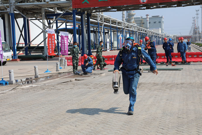 Xinhai Holdings Held the Fire Fighting Skills Competition of 