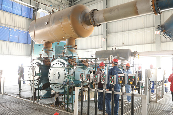 100000 tons/year light hydrocarbon recovery unit compressor completed load test machine