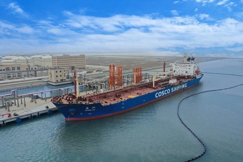鑫海公司首船原油成功停靠泰地原油码头