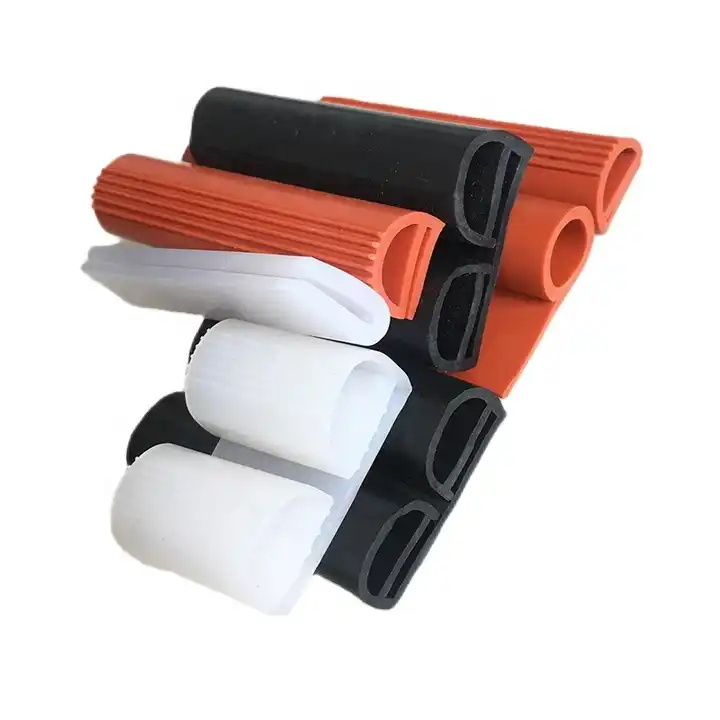 Oven sealing strip