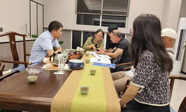 意大利客戶來我司進行簽約儀式