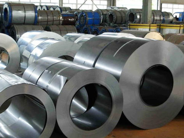 Is the flattening and slitting process of stainless steel coils important?