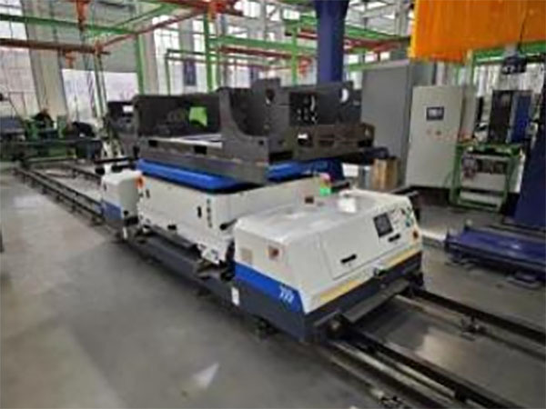 山東臨沂某工程機械有限公司剪又底盤焊接產線-重載子母刀RGV