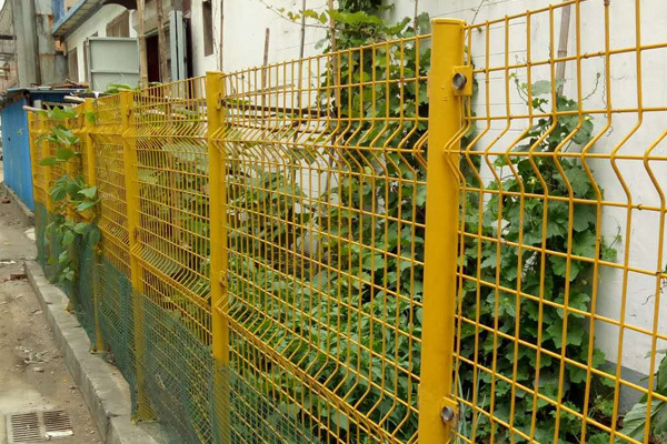 What are the materials of round hole mesh? What are the materials of round hole mesh?
