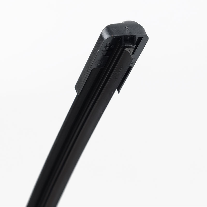 Essential Tips for Choosing the Right Windshield Wipers for Your Car