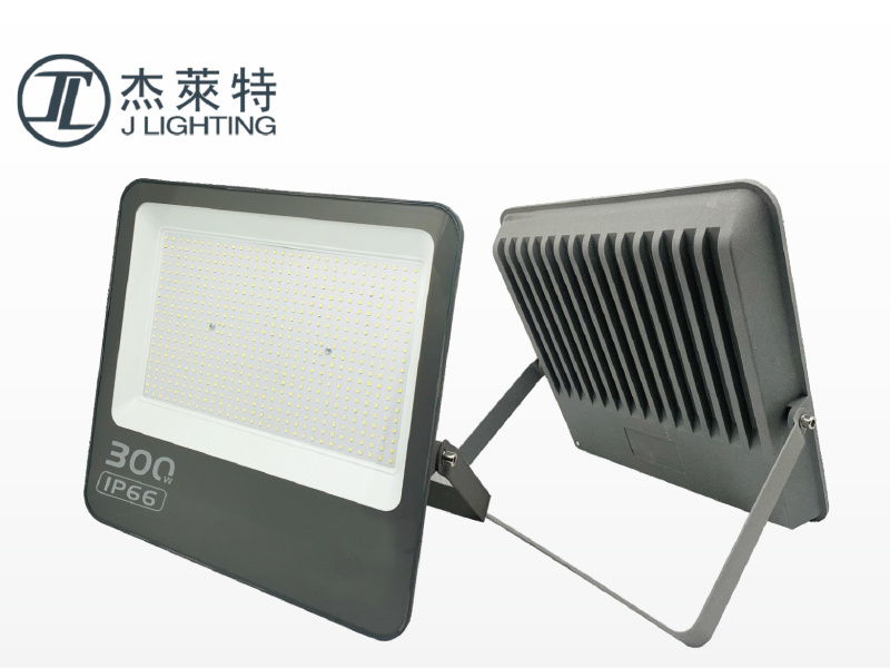 Illuminate Your Outdoors: The Benefits of Outdoor Solar Lights