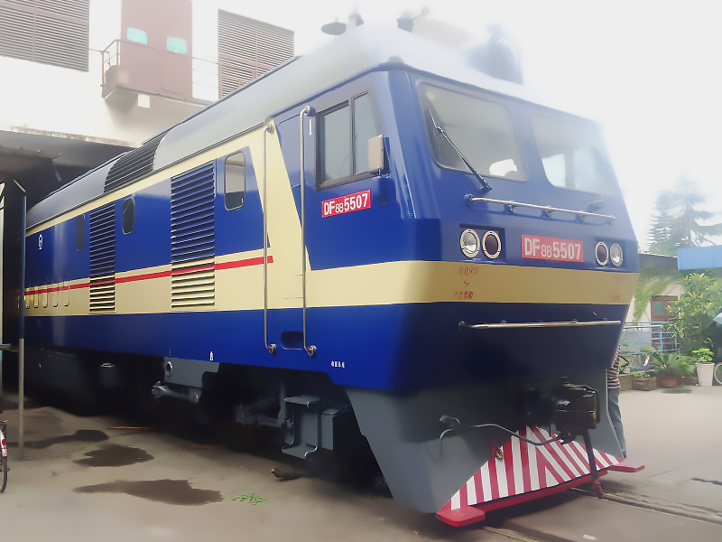 陽(yáng)涉地方鐵路大修機(jī)車