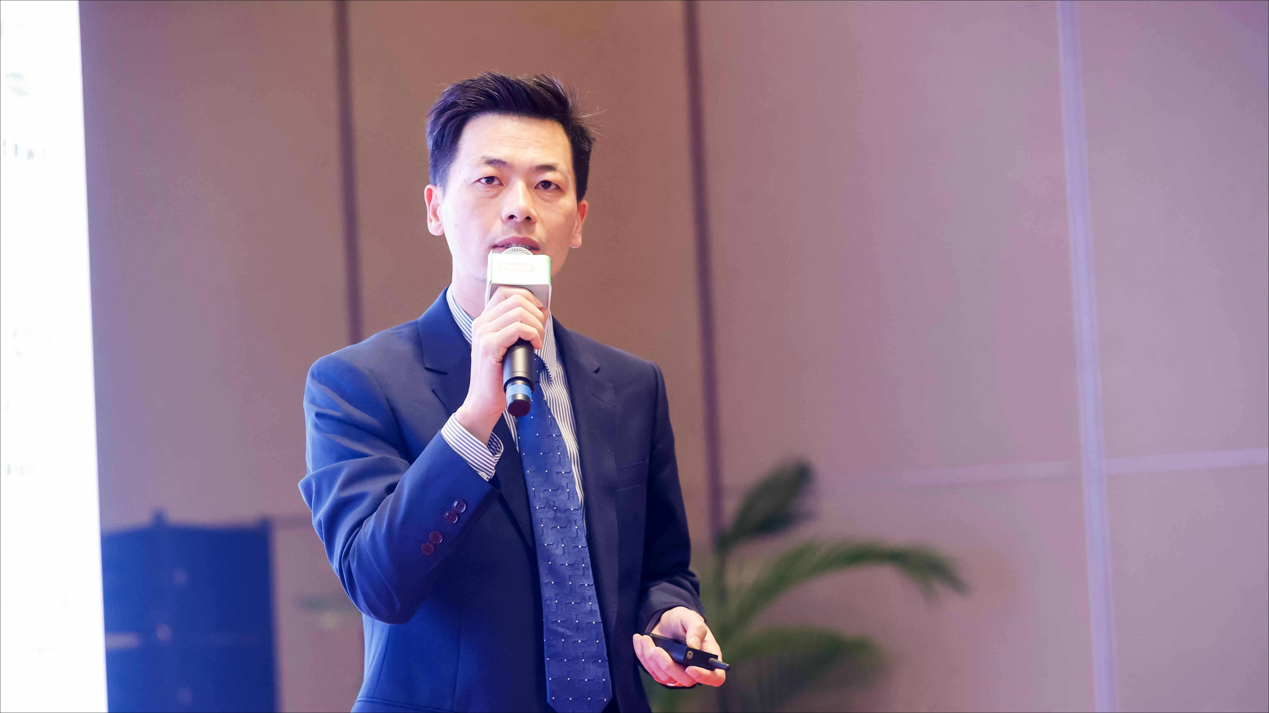 上海君屹應(yīng)邀出席2025第六屆寧德國(guó)際新能源電池與智造技術(shù)產(chǎn)業(yè)大會(huì)并發(fā)表演講！