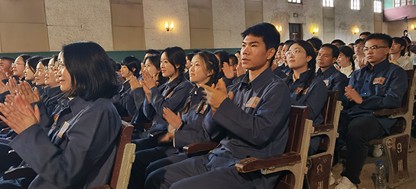 跑男現(xiàn)身神犁文創(chuàng)園 工業(yè)遺址再添新活力