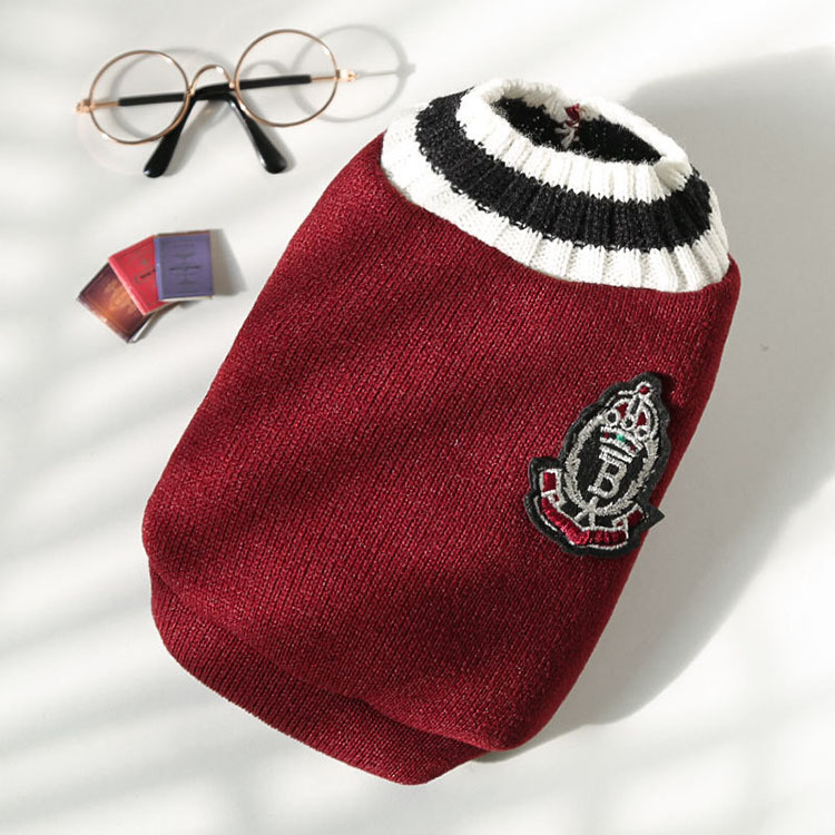 Wholesale Autumn and winter new knitting vest V-neck college style pet dog cat clothes vest