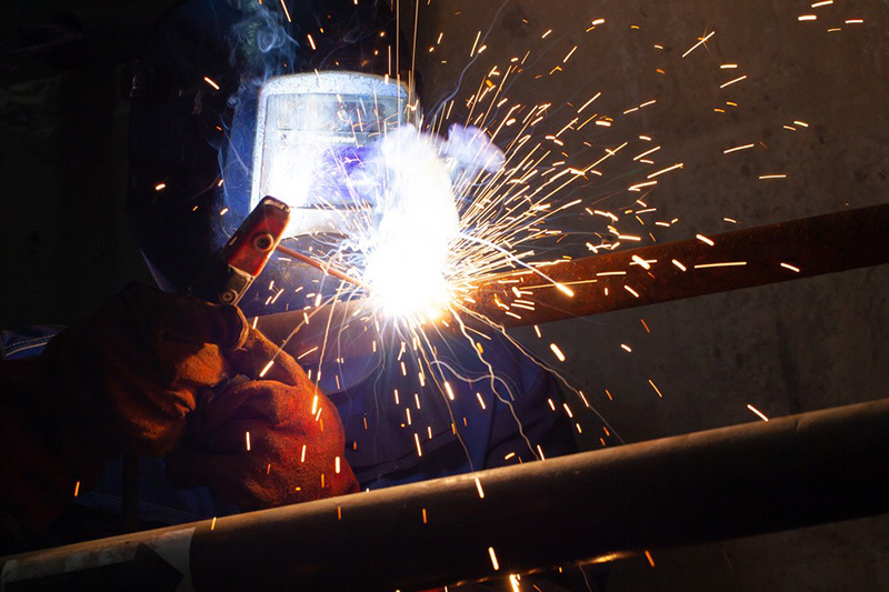 Welding machine technology innovation and safety application of new progress