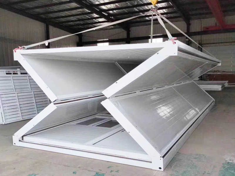 Collapsible container house for disaster