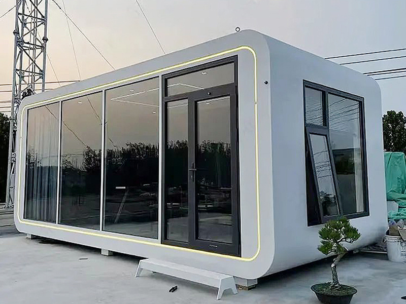 Capsule House