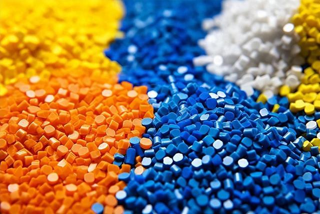 How to reduce the defects of PC plastic products?