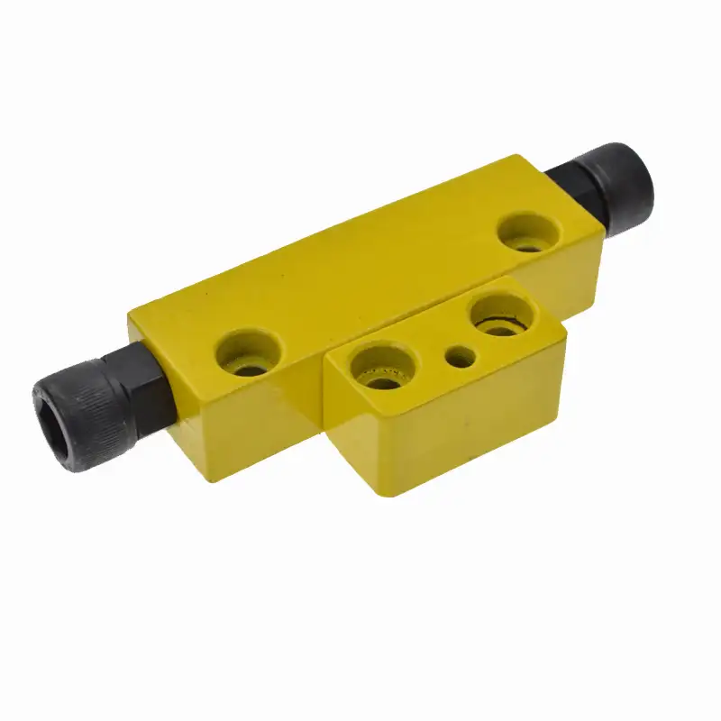 Latch locks DTP-08