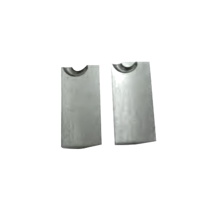 Cosmetic horn runner mold insert