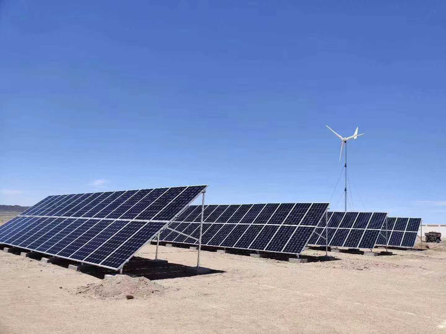 Zhangye 80KW photovoltaic off-grid energy storage power station
