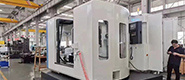 Horizontal machining center