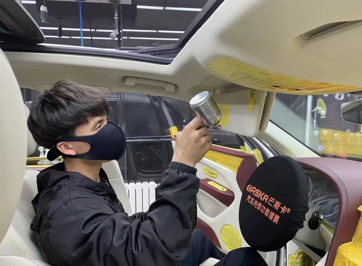 汽车内饰免清洗护理-宾利浅色座椅做巴斯卡内饰隐形车衣