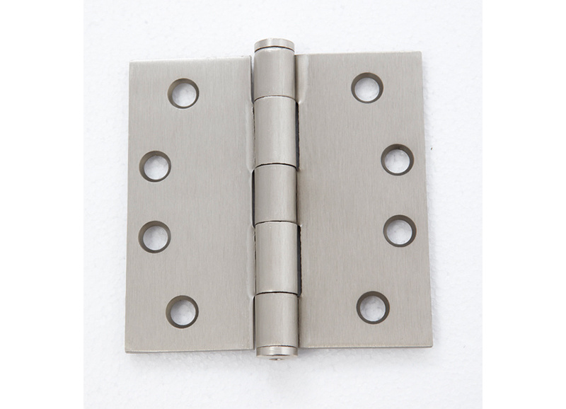 CH404033PB-US15 (4X4X3.3mm)