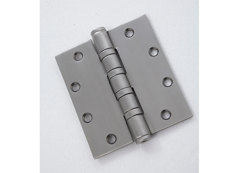 CH454045mm4BB US32D (4.5X4X4.5mm-4BB)