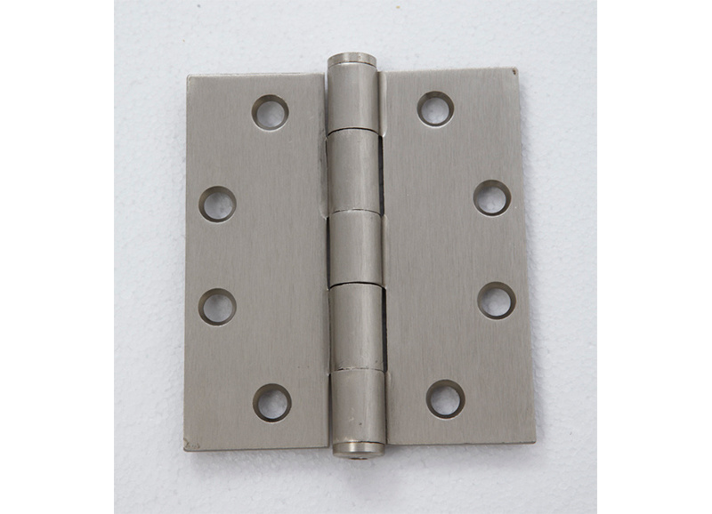 CH454034mm-US15 (4.5X4X3.4mm)