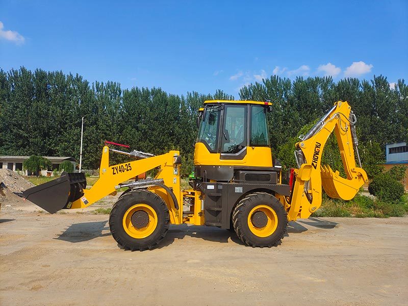 FS40-25 backhoe loader (two busy)