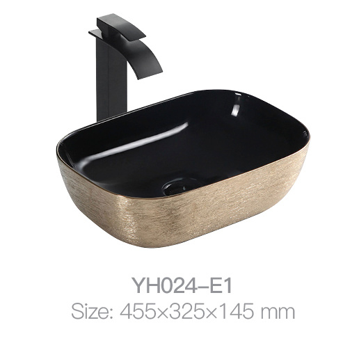 YH024-E1.jpg