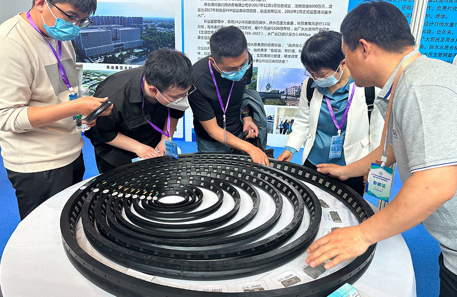 The sealing protection of T-shaped anti slip and anti release rubber ring involves various industries