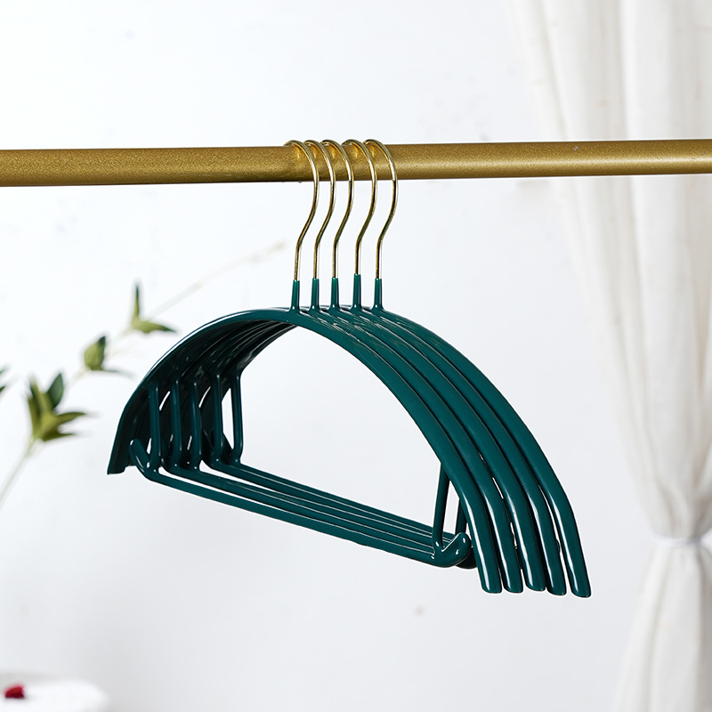 Plastic-dipped Non-slip Semi-circular Hanger