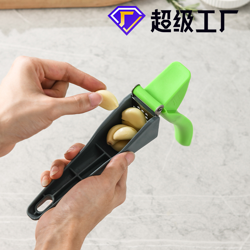 1110 Garlic Press