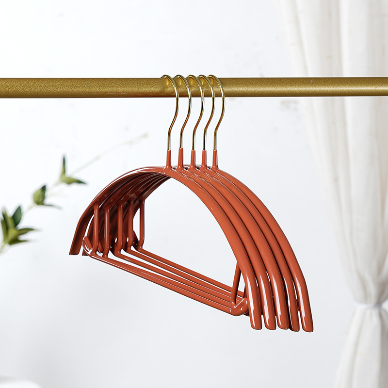 Plastic-dipped Non-slip Semi-circular Hanger