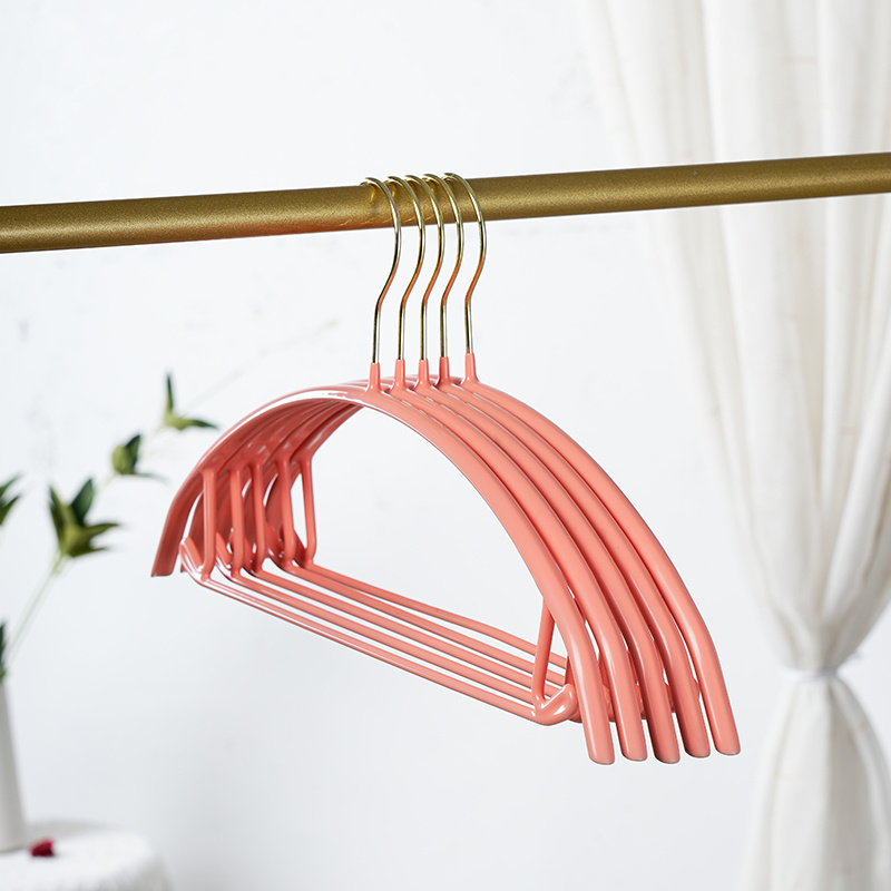Plastic-dipped Non-slip Semi-circular Hanger