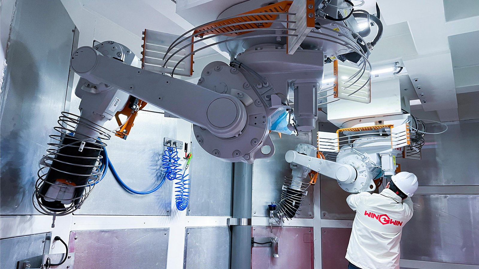 Win Win customizes water jet cutting robots for automotive interior manufacturers