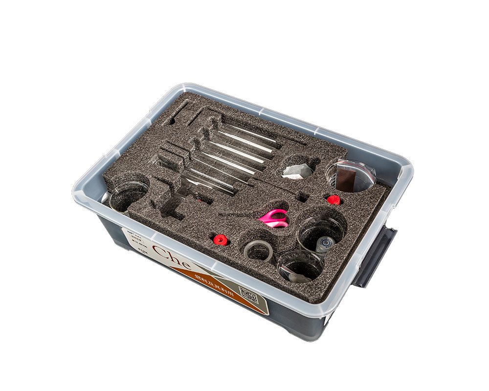 Junior high school chemical fuel and its utilization experimental box