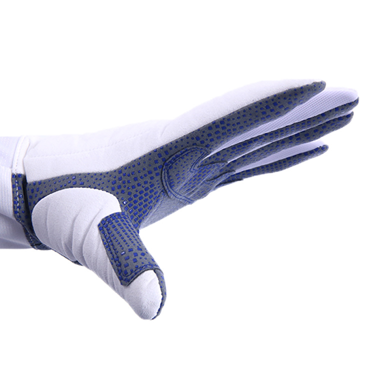 Why Breathable Fencing Gloves are Essential for Every Fencer