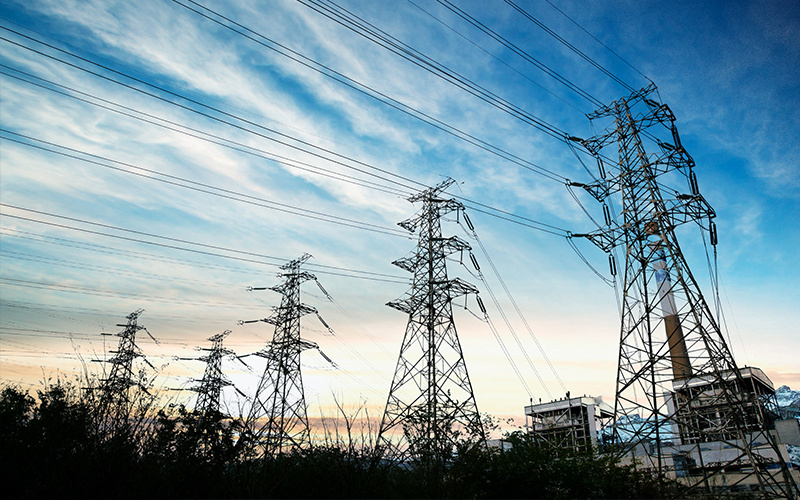 Fuzzy algorithm based constant current control method for microgrid energy storage converter